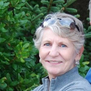 Meet your Posher, Carolyn